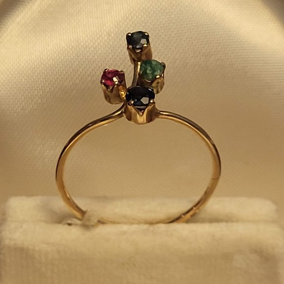 9K Gold Ring with gemstones - Picture 2 of 9
